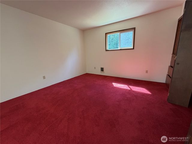 3845 Boston Harbor Road NE, Olympia, WA 98506