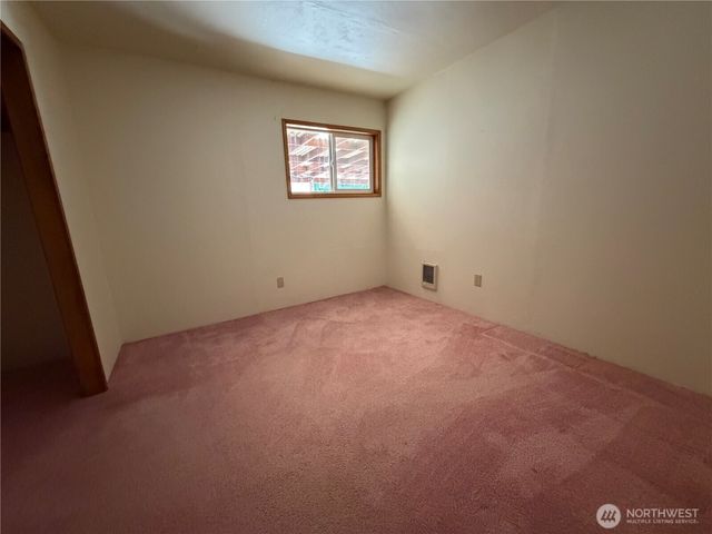 3845 Boston Harbor Road NE, Olympia, WA 98506
