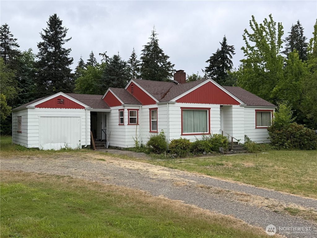 3845 Boston Harbor Road NE, Olympia, WA 98506