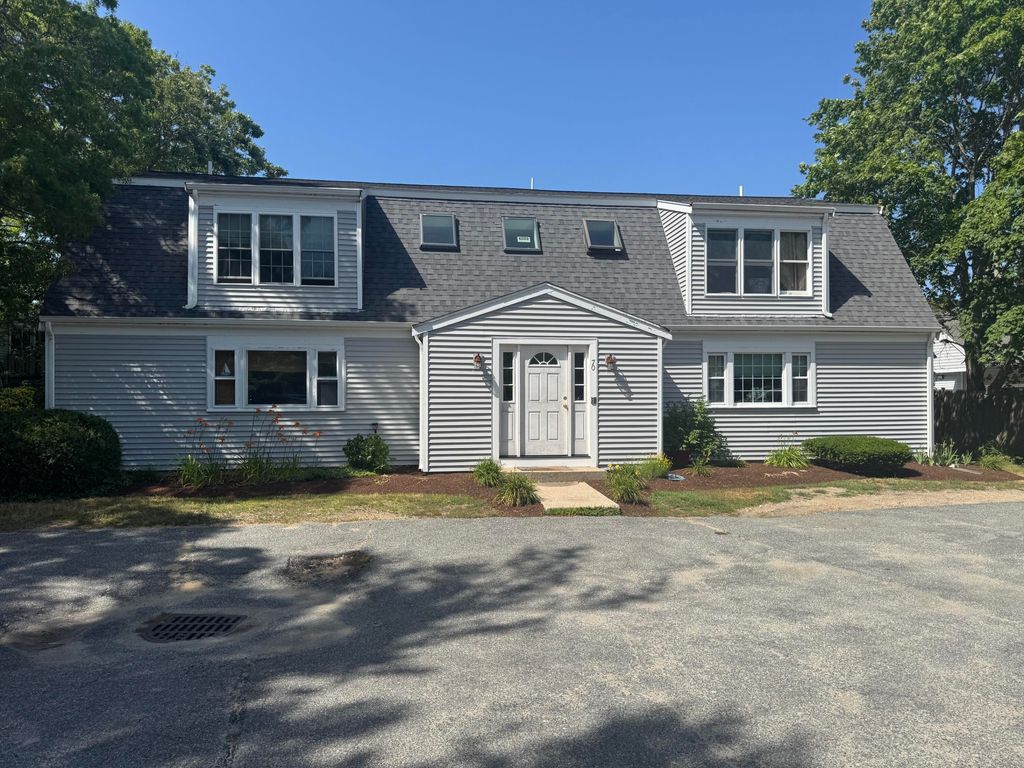 733 West Main Street UNIT J, Hyannis, MA 02601