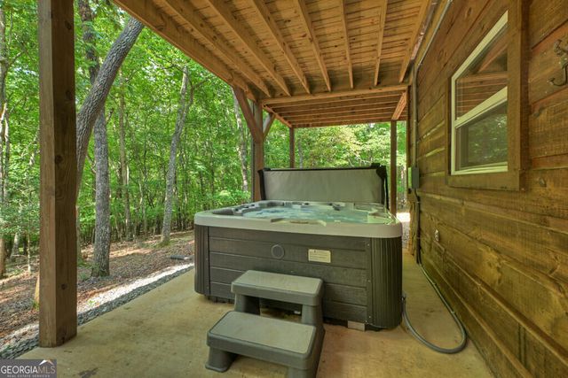467 Logan Drive, Mineral Bluff, GA 30559