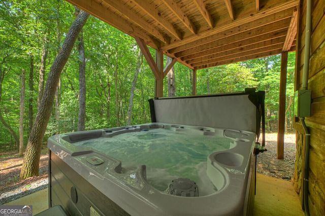 467 Logan Drive, Mineral Bluff, GA 30559