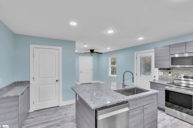 2505 E Tyger Bridge Road, Greer, SC 29651