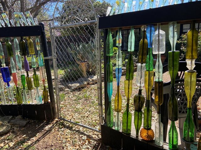 825 Myrta St, Kerrville, TX 78028