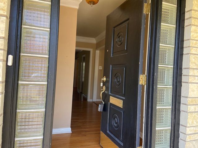 825 Myrta St, Kerrville, TX 78028