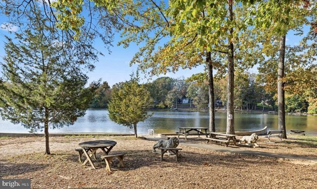1070 LAKEVIEW DR, Stafford, VA 22556