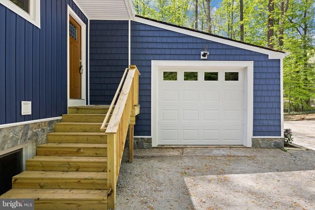 1070 LAKEVIEW DR, Stafford, VA 22556