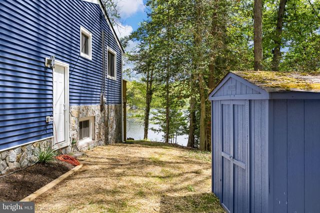 1070 LAKEVIEW DR, Stafford, VA 22556