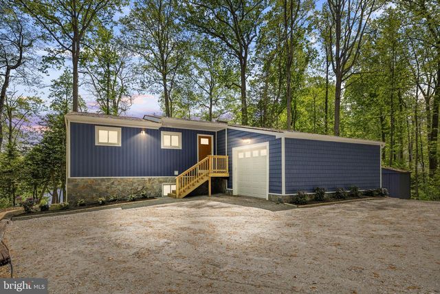 1070 LAKEVIEW DR, Stafford, VA 22556