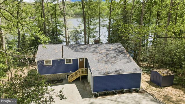 1070 LAKEVIEW DR, Stafford, VA 22556