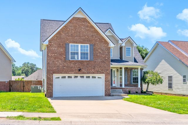 680 Foxfield Dr, Clarksville, TN 37042