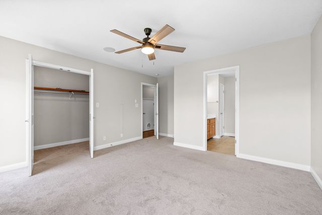 680 Foxfield Dr, Clarksville, TN 37042