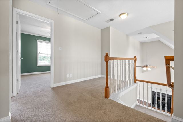 680 Foxfield Dr, Clarksville, TN 37042