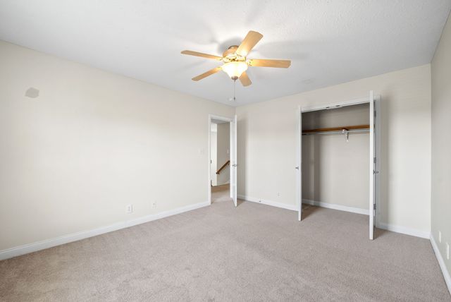 680 Foxfield Dr, Clarksville, TN 37042