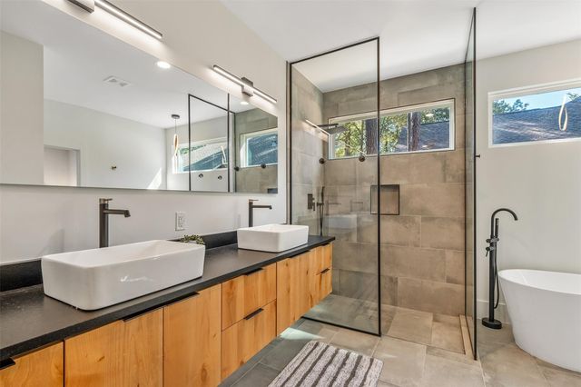 3801 Vail Court, Montgomery, TX 77356