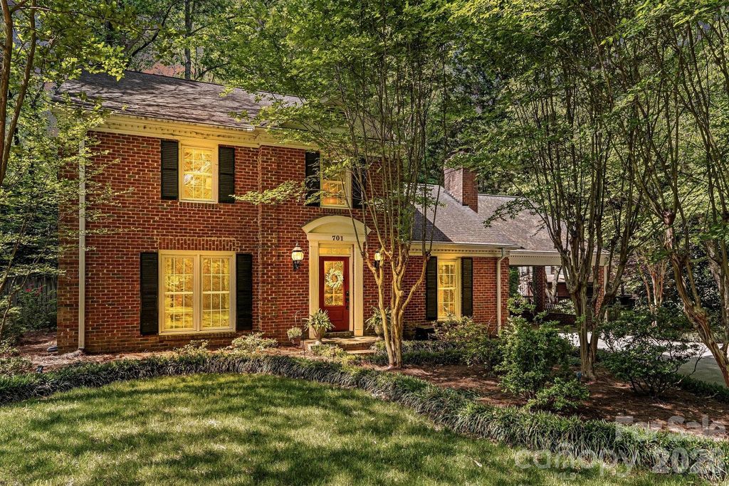 701 Tadlock Place, Matthews, NC 28105
