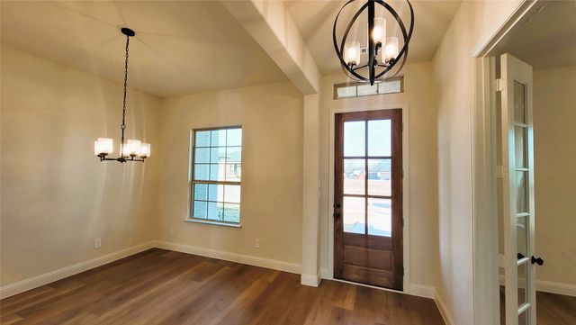 1924 Barrix Lane, Desoto, TX 75115