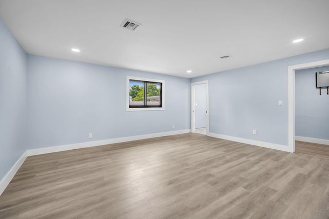 850 SW 1st Terrace, Pompano Beach, FL 33060