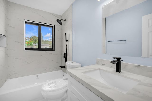 850 SW 1st Terrace, Pompano Beach, FL 33060