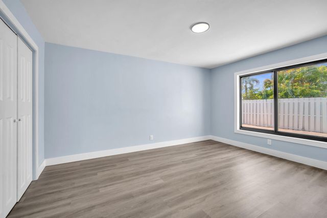 850 SW 1st Terrace, Pompano Beach, FL 33060