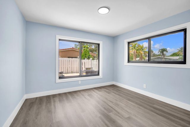 850 SW 1st Terrace, Pompano Beach, FL 33060