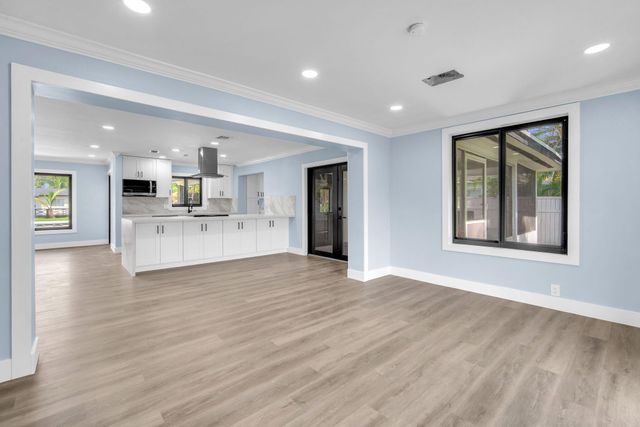 850 SW 1st Terrace, Pompano Beach, FL 33060