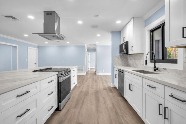 850 SW 1st Terrace, Pompano Beach, FL 33060