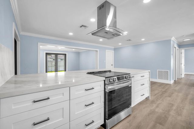 850 SW 1st Terrace, Pompano Beach, FL 33060