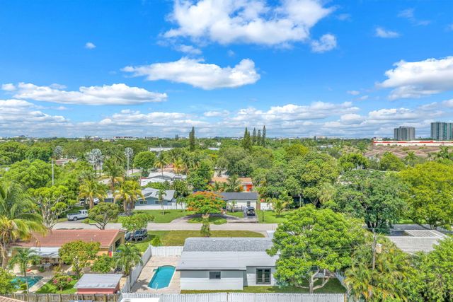 850 SW 1st Terrace, Pompano Beach, FL 33060