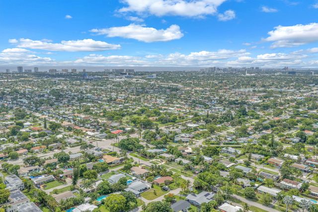 850 SW 1st Terrace, Pompano Beach, FL 33060