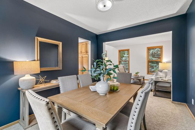 2719 Longacres Drive, Chanhassen, MN 55317