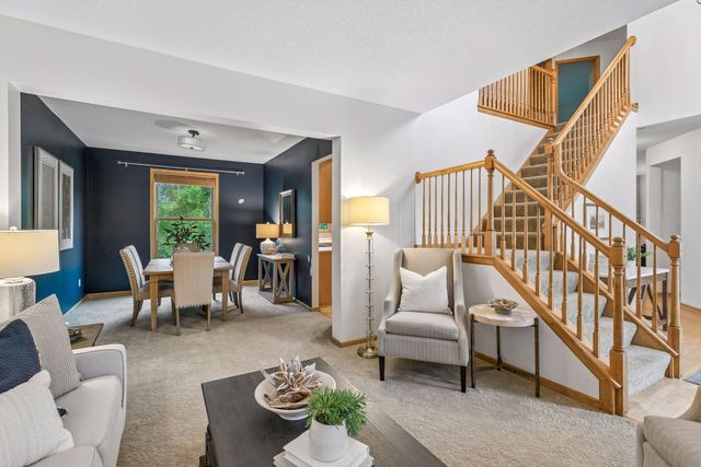 2719 Longacres Drive, Chanhassen, MN 55317