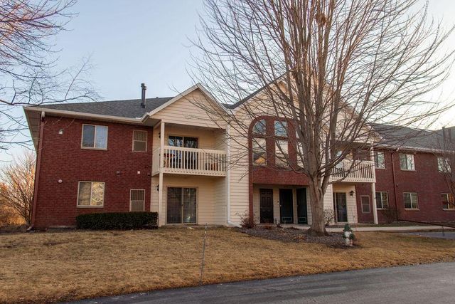 1978 Parknoll LANE, Port Washington, WI 53074