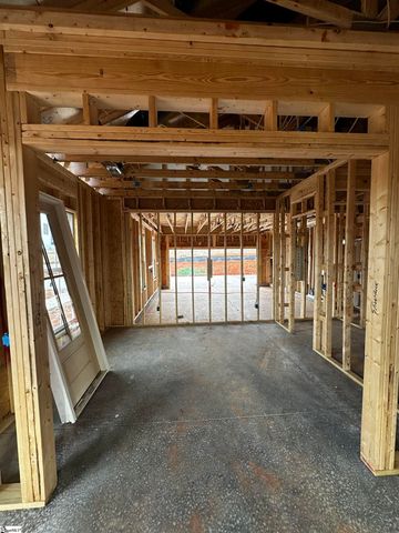 401 Rustic Outland Drive, Simpsonville, SC 29681