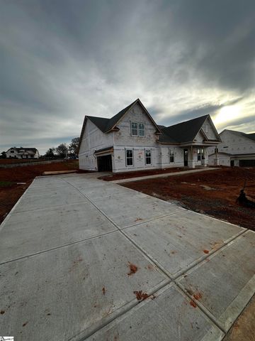 401 Rustic Outland Drive, Simpsonville, SC 29681