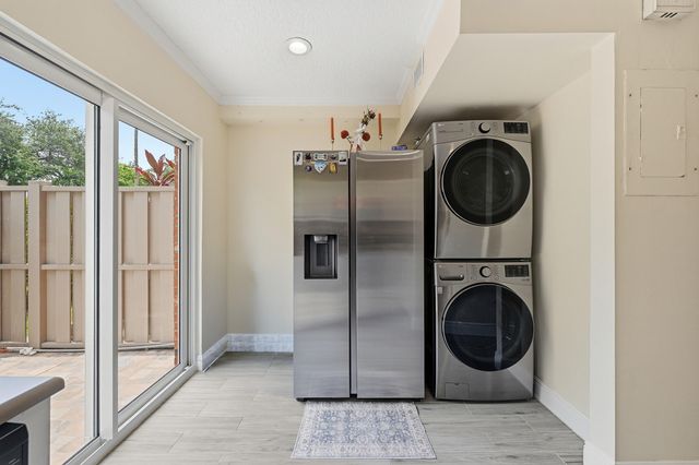 47 NE 20th Court 1H, Wilton Manors, FL 33305