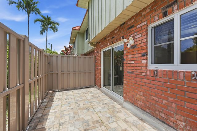 47 NE 20th Court 1H, Wilton Manors, FL 33305