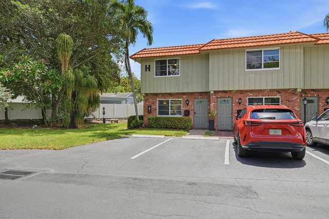 47 NE 20th Court 1H, Wilton Manors, FL 33305