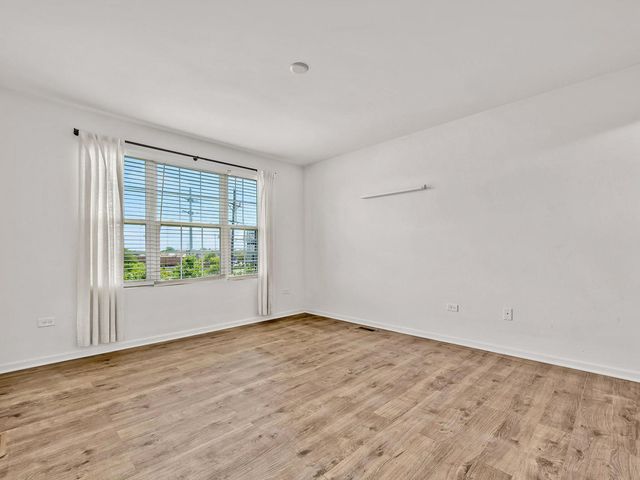 1464 Lakeridge Court 1464, Mundelein, IL 60060