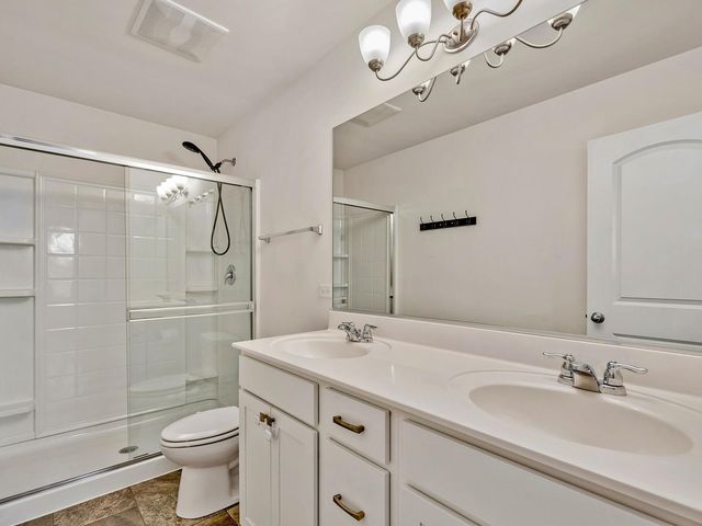 1464 Lakeridge Court 1464, Mundelein, IL 60060