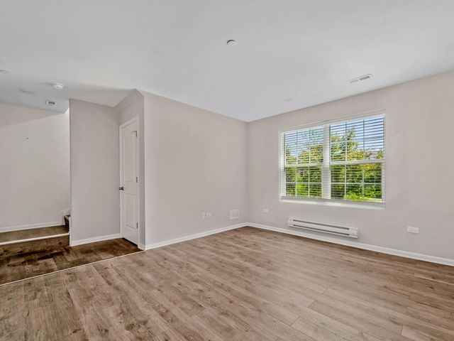 1464 Lakeridge Court 1464, Mundelein, IL 60060