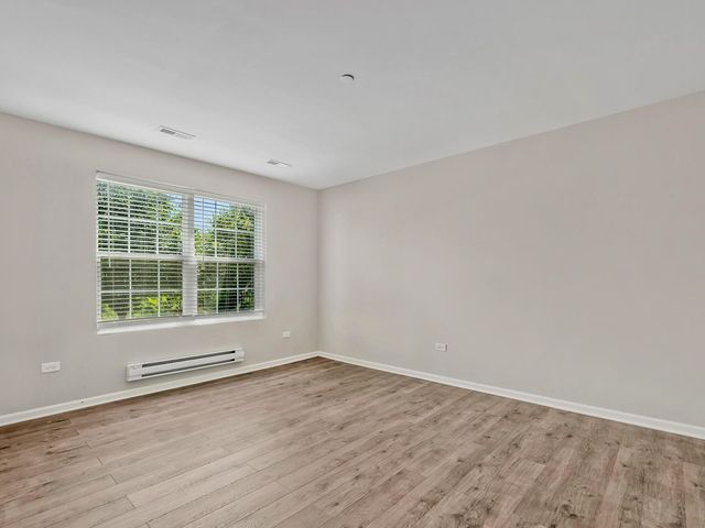 1464 Lakeridge Court 1464, Mundelein, IL 60060