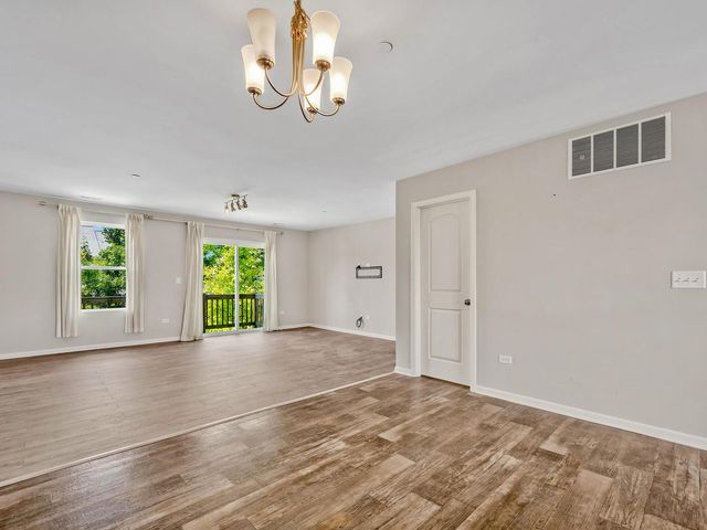 1464 Lakeridge Court 1464, Mundelein, IL 60060