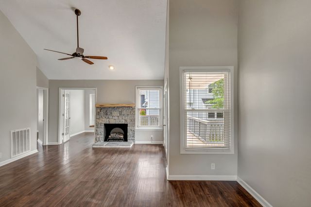 125 Agee Cir, E, Hendersonville, TN 37075