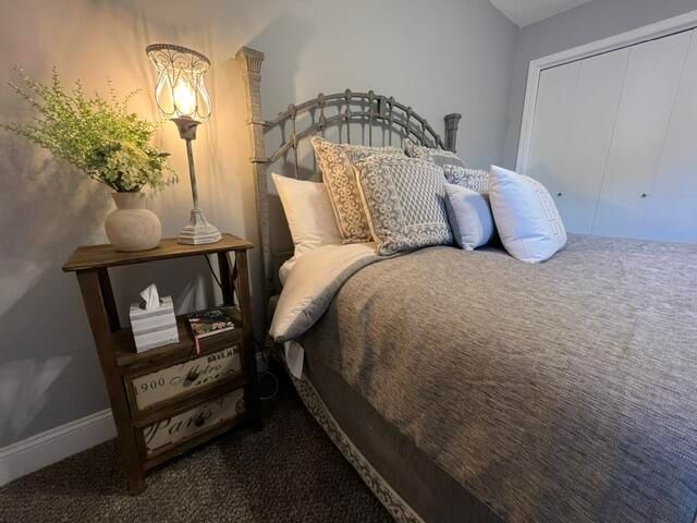 911 E Powell Street, Springfield, MO 65807