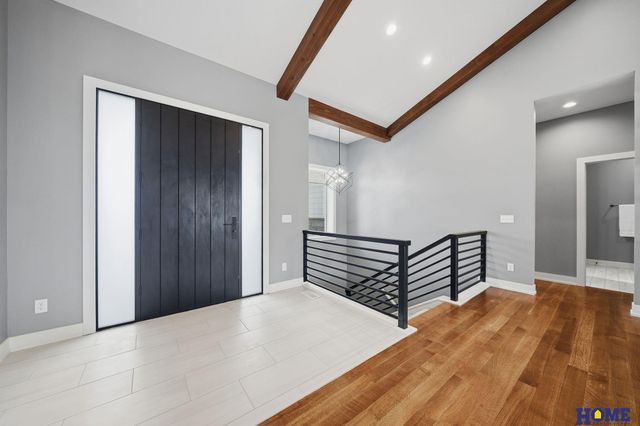 6326 Carveth Court, Lincoln, NE 68516