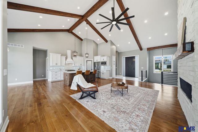 6326 Carveth Court, Lincoln, NE 68516