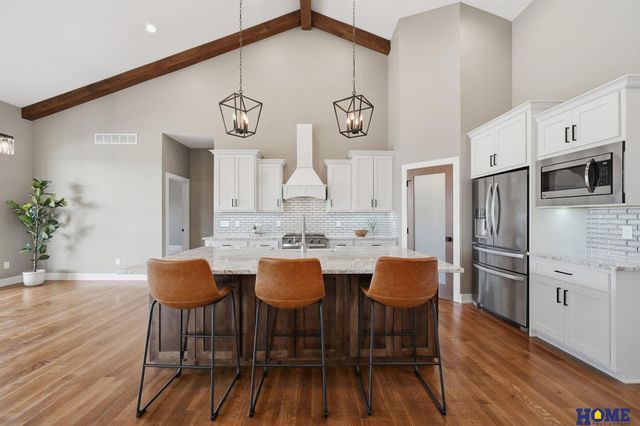 6326 Carveth Court, Lincoln, NE 68516