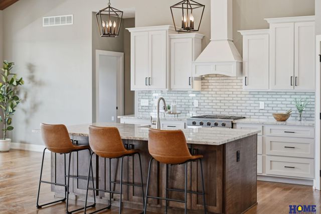 6326 Carveth Court, Lincoln, NE 68516