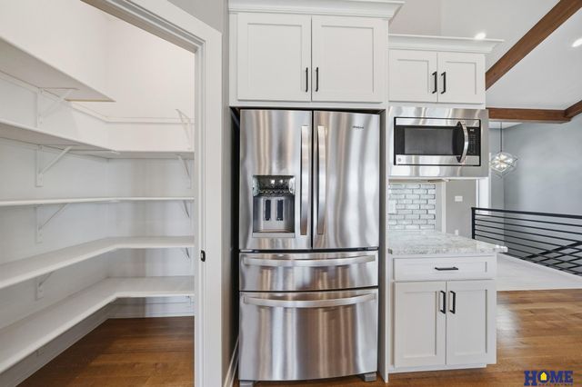 6326 Carveth Court, Lincoln, NE 68516